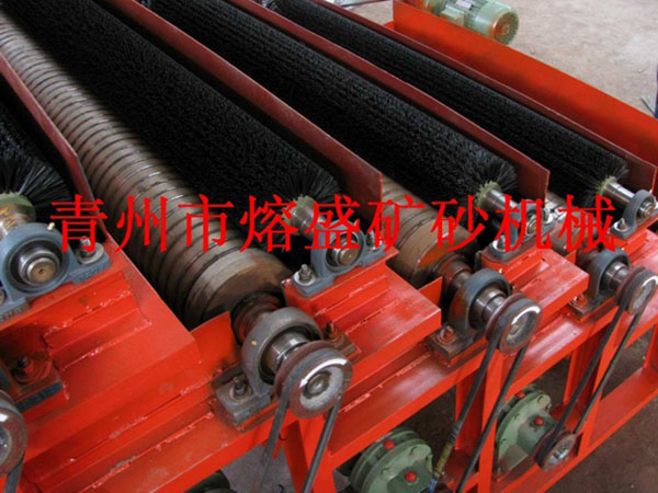  毛刷卸料強(qiáng)磁選