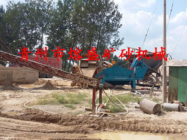  濟(jì)南長清細(xì)沙回收機(jī)現(xiàn)場